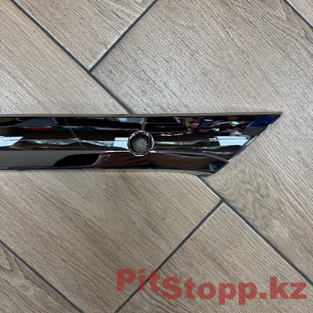 466. Toyota Corolla E-180, 2013-1016 хромированный молдинг крышки багажника... (2)