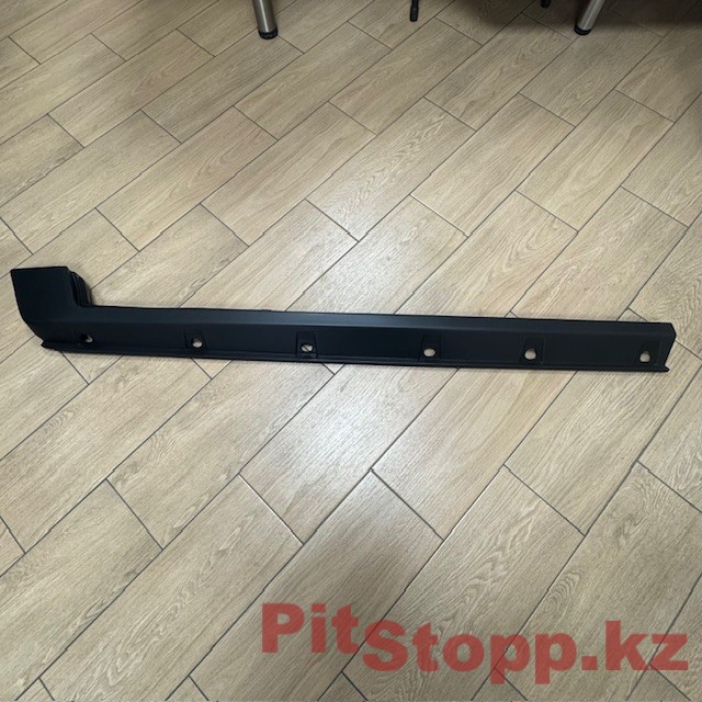 213. Toyota FJ Cruiser 2006-2022 R внешняя накладка порога 75805-35121 (1)
