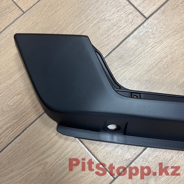 213. Toyota FJ Cruiser 2006-2022 R внешняя накладка порога 75805-35121 (2)