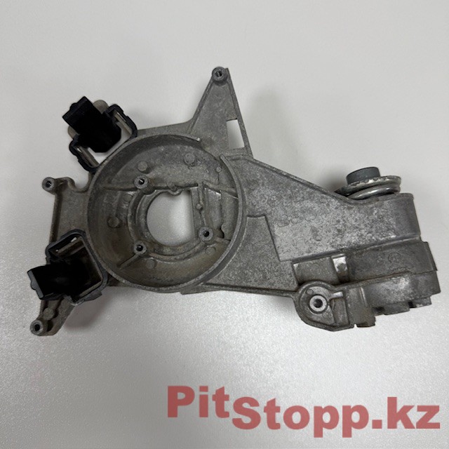 1091. Toyota Land Cruiser 200 2008-2021 L металлический каркас бокового зеркала (1)