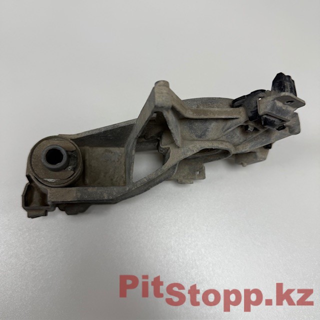 1091. Toyota Land Cruiser 200 2008-2021 L металлический каркас бокового зеркала (2)