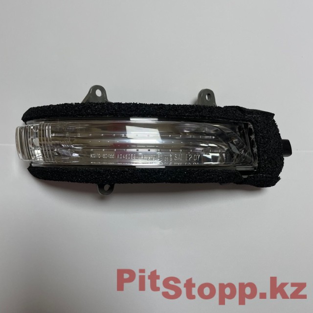 1137. TLC 200, TLC Prado 150, 2009-2021 R поворотник зеркала оригинал 81730-60120 (1)