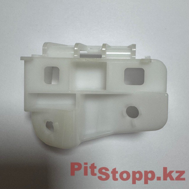 1590. Lexus RX 2009-2011 L крепление переднего бампера под фарой 52134-48030 (2)