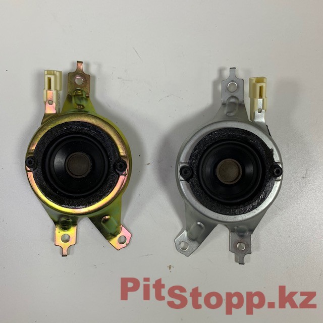 1996-1997. Lexus GX 470 2002-2009 Комплект динамиков багажного отделения MARK LEVINSON L и R (2)