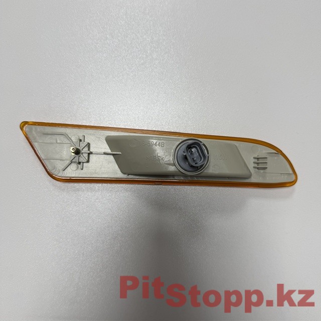 2000. Lexus ES 300, 330 2001-2006 L отражатель переднего бампера дубликат (2)
