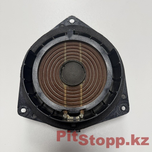 883. TL 02 Динамик низкочастотный дверной нижний GBL L=R 86160-02770.. (2)